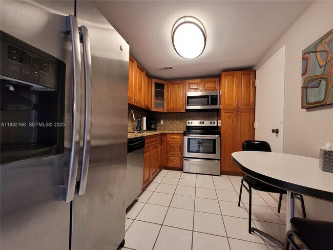 Photo - 1985 S Ocean Dr Unidad 2N