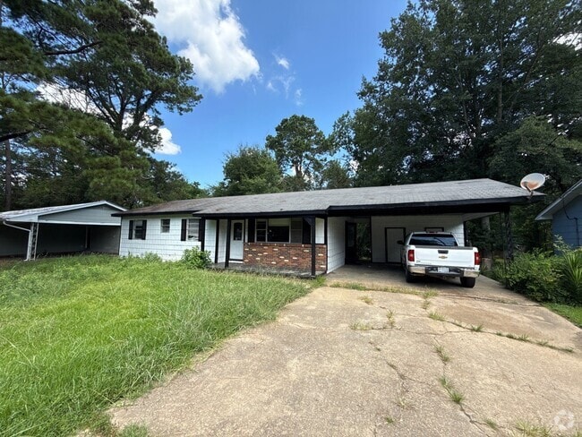 Building Photo - 1054 Deryll St Rental