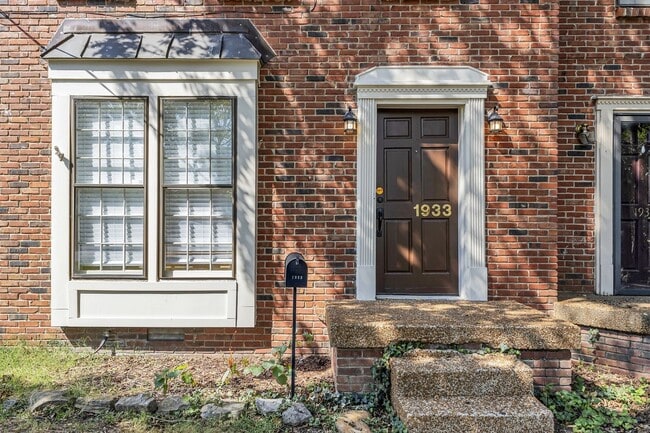 Photo - Amazing 2BE/2.5BA duplex in the heart of Belmont & Hillsboro Village!