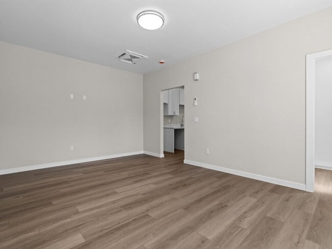 Photo - 50 Berrum Pl