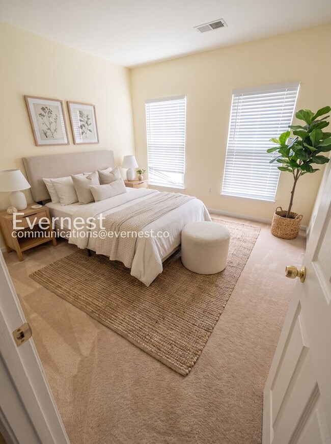 Photo - 9306 Hedgeford St