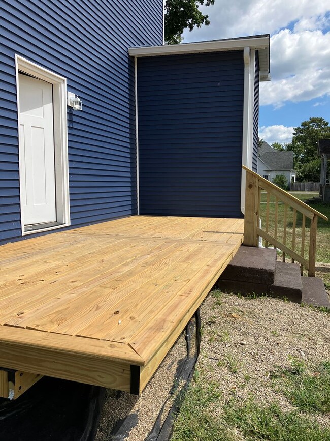 Photo - 1915 Poplar St Unit A