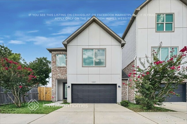 Building Photo - 10507 Executive Lake Dr