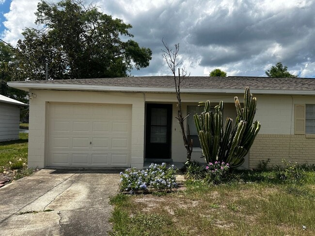 Building Photo - HC - Goldenrod Road Unit 4616 N Goldenrod Rd