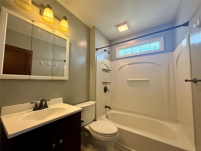 Photo - 1328-30-1330 Patterson Ave Unit 1330 Patterson Avenue