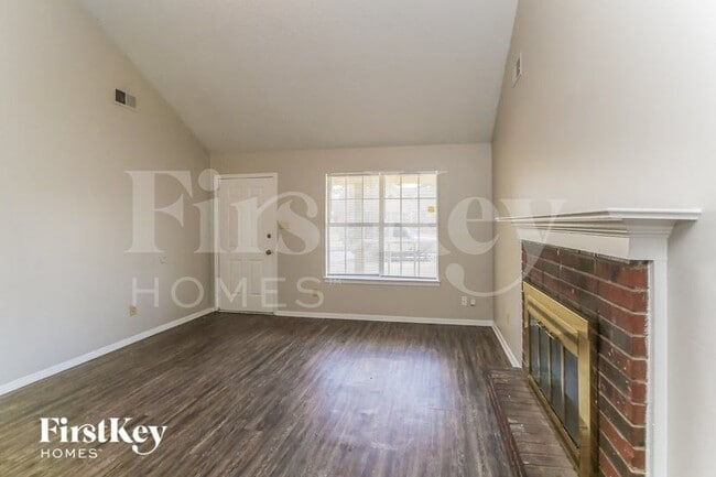 5848 Hickory Shadow Ln