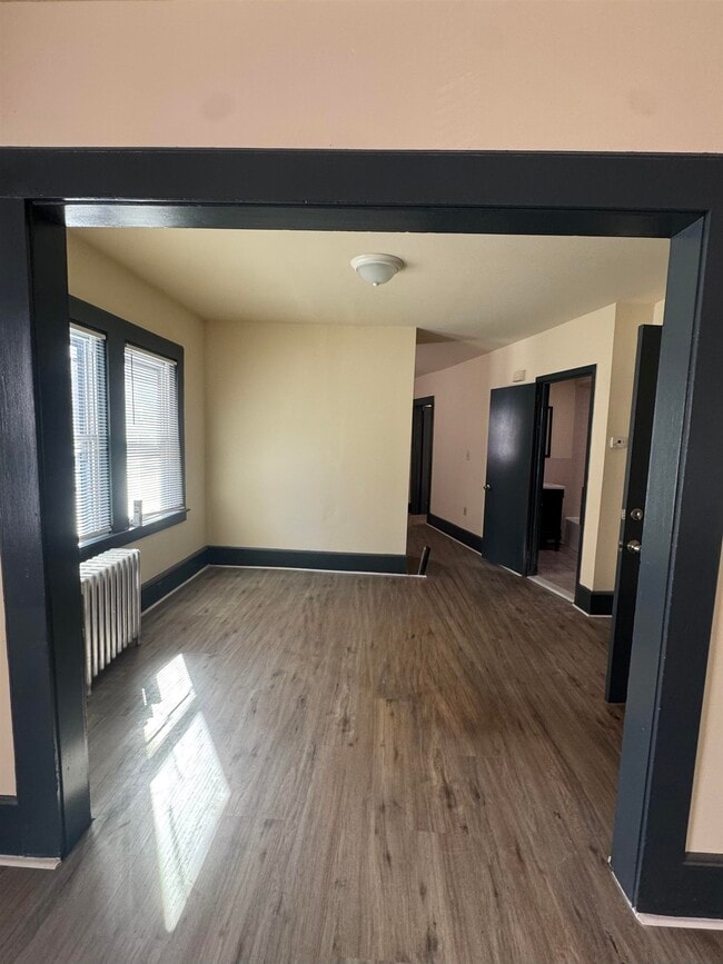 Photo - 620 Lyons Ave Unidad 2