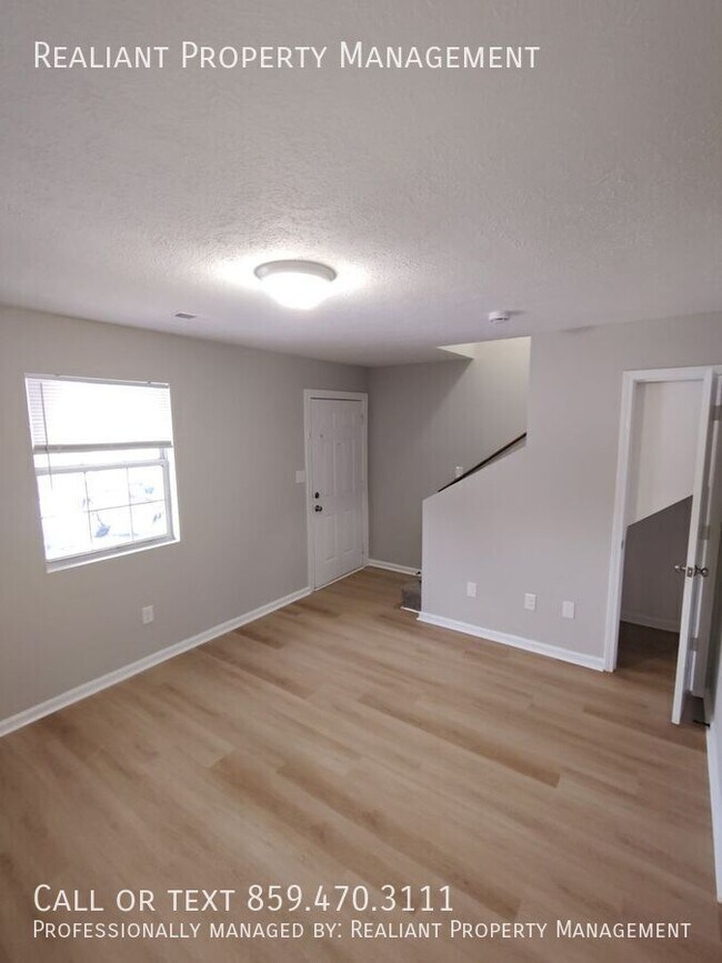 Photo - 31 Hurley St Unit 13