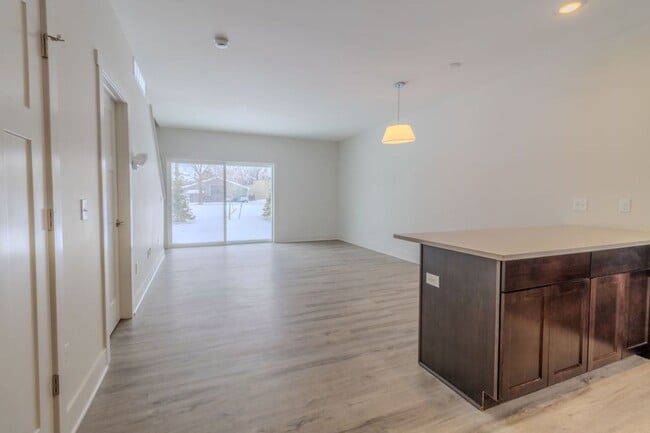 Photo - 1502 Simsbury St Unit 1502 Simsbury #2