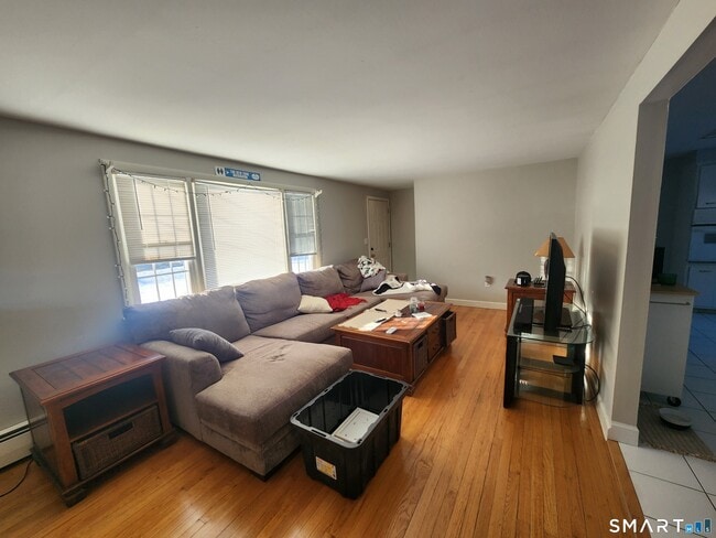 Photo - 134 Mountain Rd