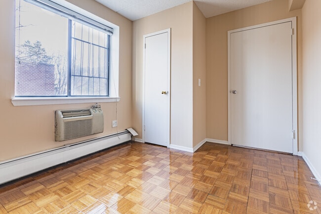 Photo - North Main Towers