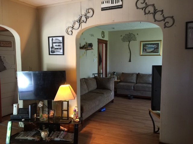 Photo - 907 Ferry Ave