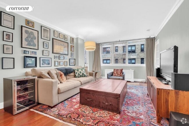 Building Photo - 222 E 80th St Rental