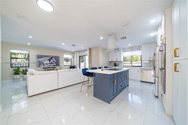 Photo - 1451 SW 11th Pl