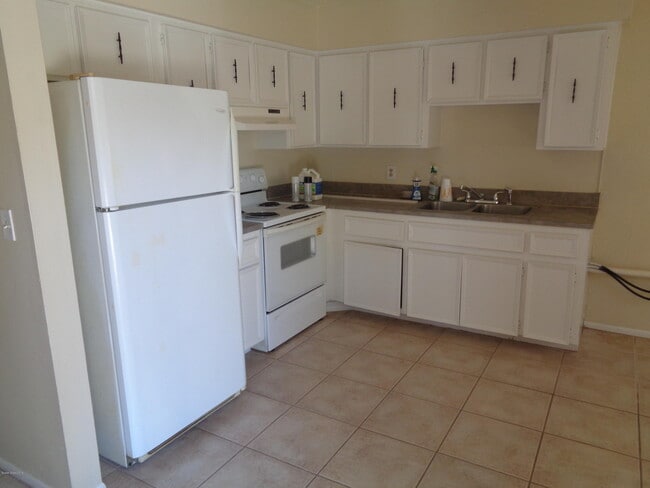 Photo - 120 Olive St