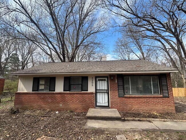 Building Photo - 3205 Madewell St