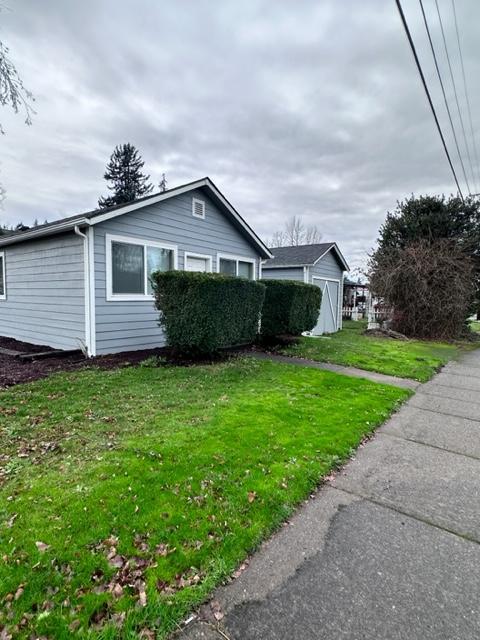 Building Photo - 1218 Main St