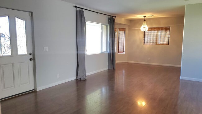 Photo - 4128 N 46th Pl