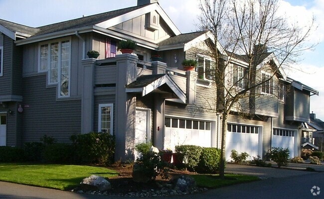 Building Photo - Bright and Spacious Bothell Condo Overlook... Unit 1-105