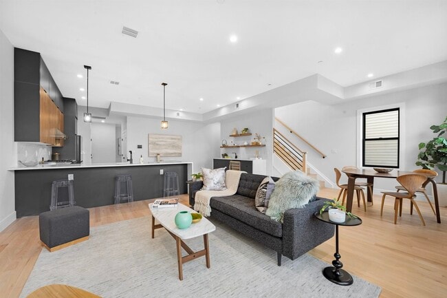 Photo - 165 Delaware Ave Unidad c Rental