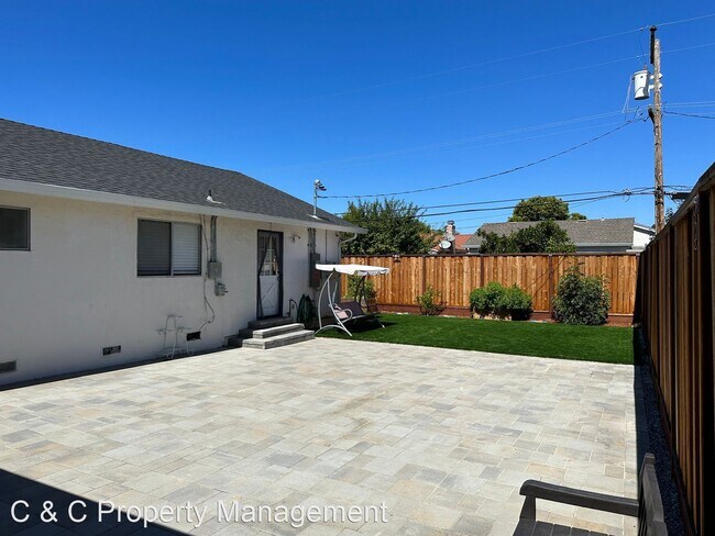 Photo - 5 br, 2.5 bath House - 1397 Searcy Dr