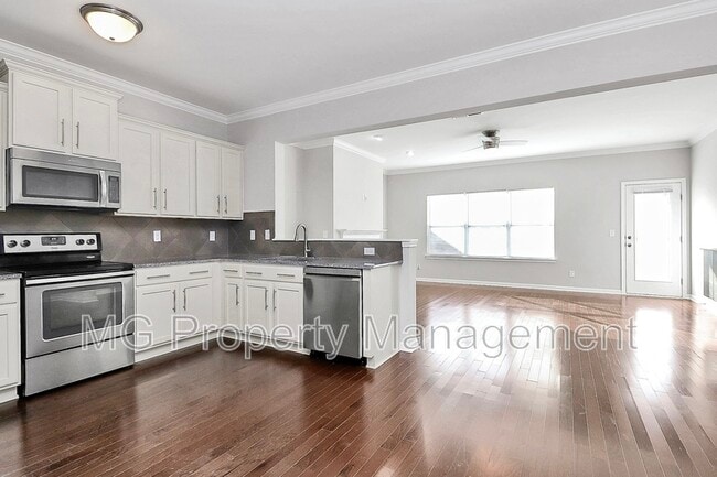 Photo - 8116 Dumphries Dr