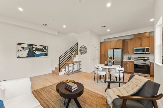 Photo - 19025 Bassett St Unit 19023