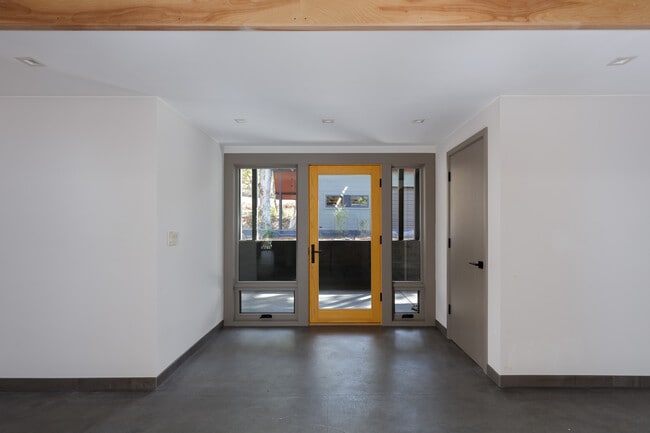 Photo - 6805 Highway 30W