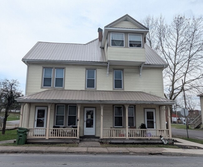 Building Photo - 24 W Water St Unit 26 W. Water Street