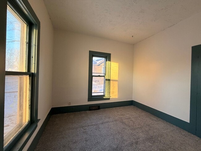 Photo - 2 bedroom house in RC! $720