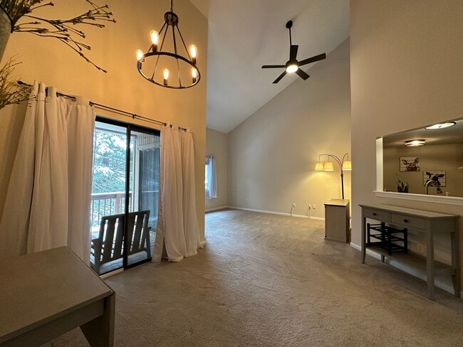 Living - 306 Trailside Way Unit 306