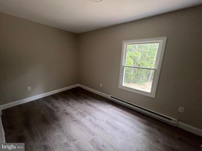 Photo - 6951 Weymouth Rd