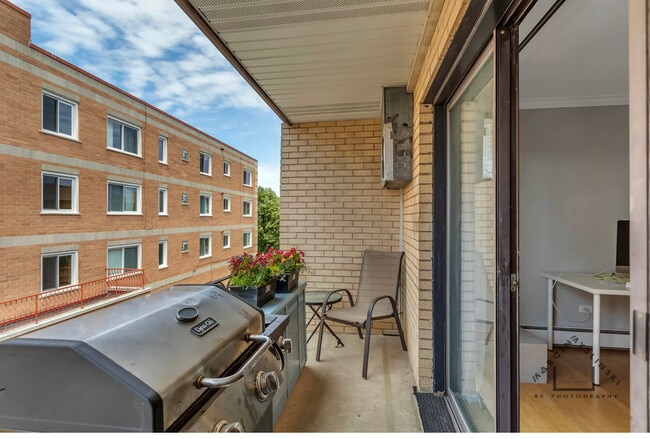 Balcony - 6464 N Northwest Hwy Unit E3