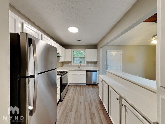 Photo - 4385 Coopers Creek Dr SE