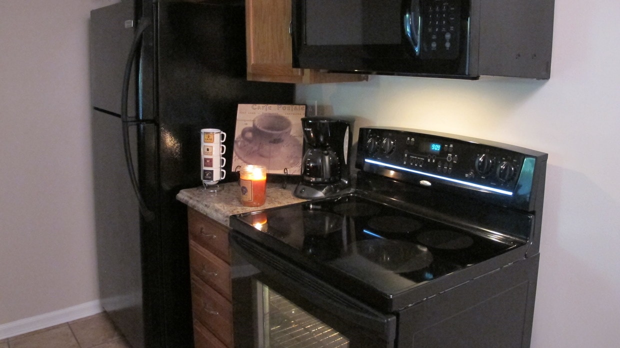 Kitchen - 9611 Vinca Cir (Charlotte, NC)