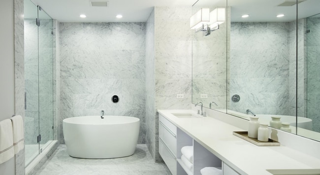 Photo - 912 N State St