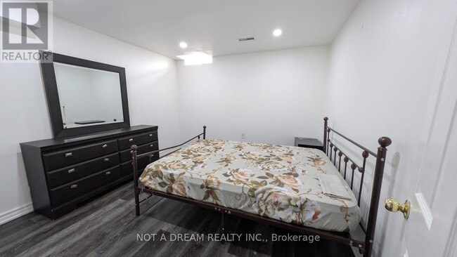 Photo - 95 Medland Ave