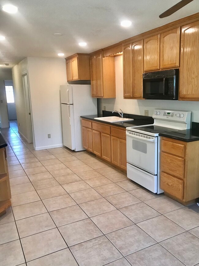 Photo - 1601 E San Fernando St Unidad 1601