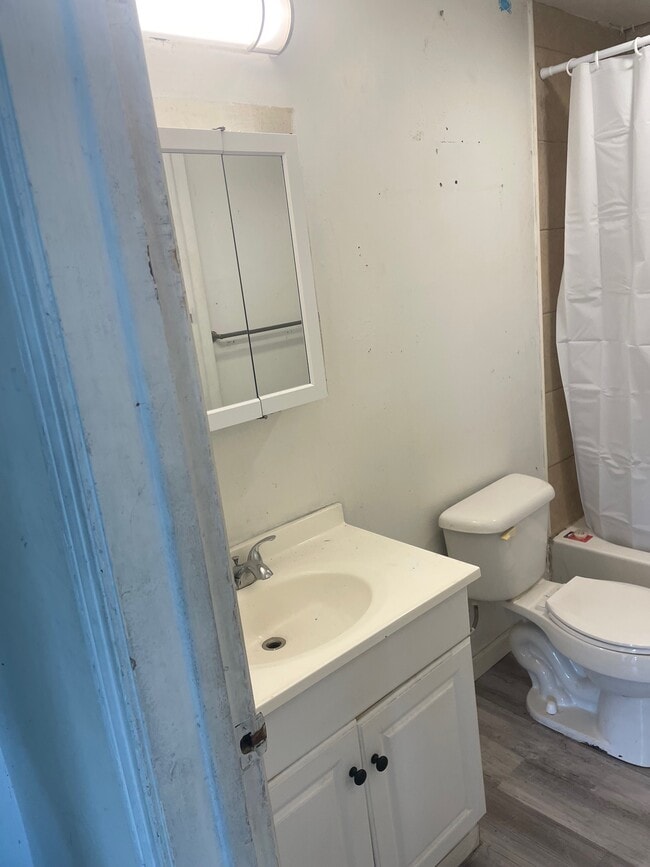 Photo - 400 E Parkland Ave