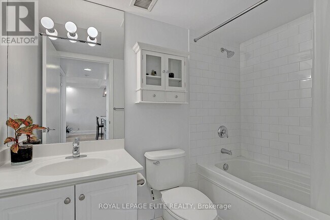 Photo - 185 Legion Rd N Unit 1816