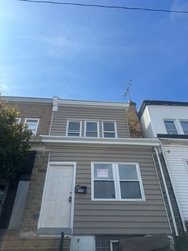 Building Photo - 4860 Gransback St