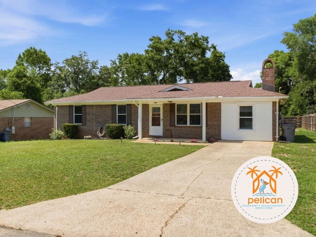 Building Photo - "Charming 3-Bedroom Retreat on Deedra Avenue - Spacious Living at 1325 Sq Ft in Pensacola!"