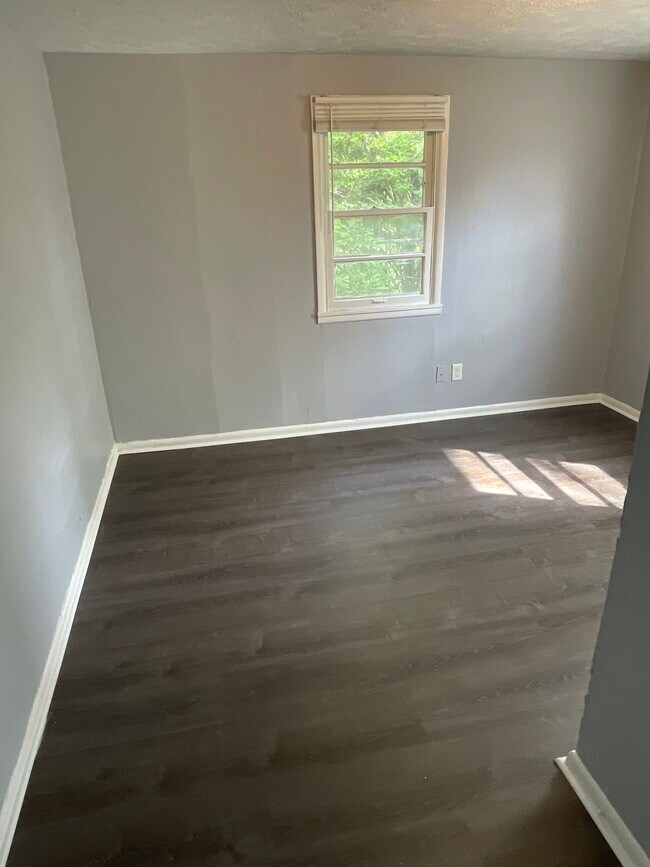 Photo - 2373 N Oxford St