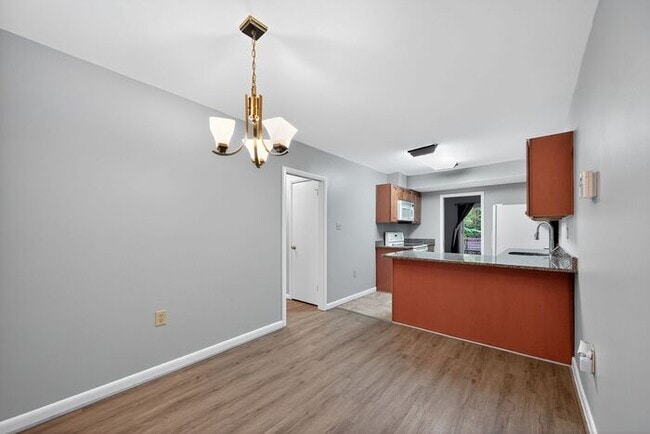 Photo - 85 Brookeside Pl