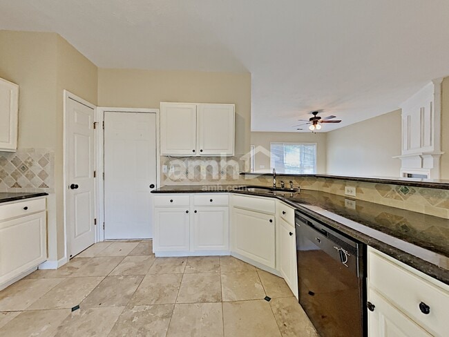 1731 Taynton Cir
