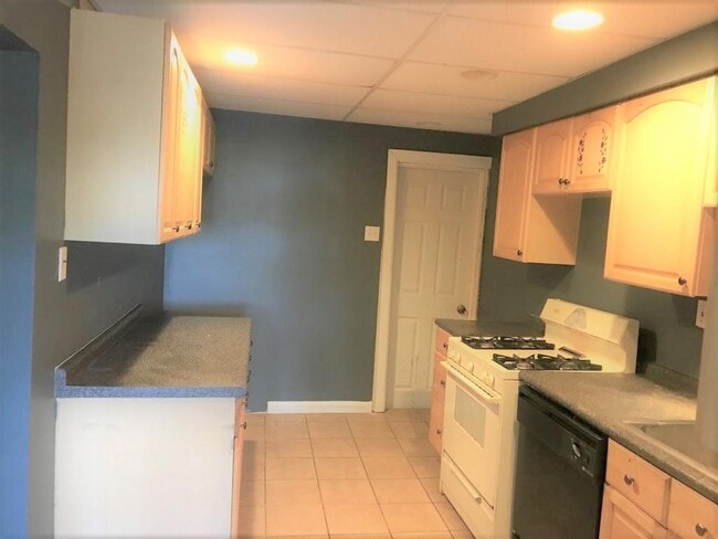 Photo - Birmingham Avenue 201