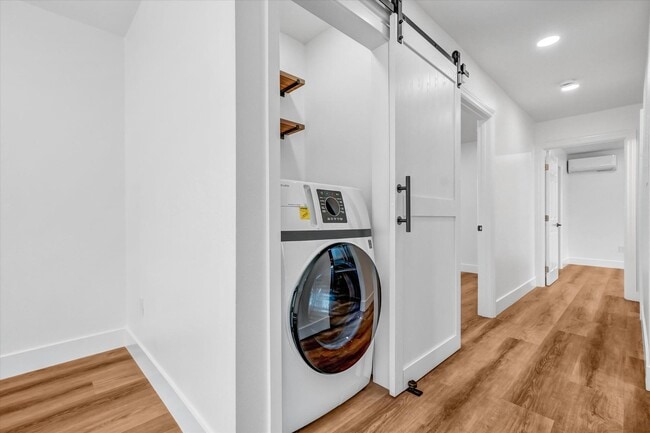 Photo - 18652 Libra Cir