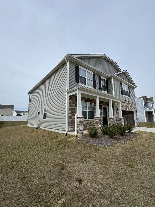 Side view - 406 Blue Aspen Dr