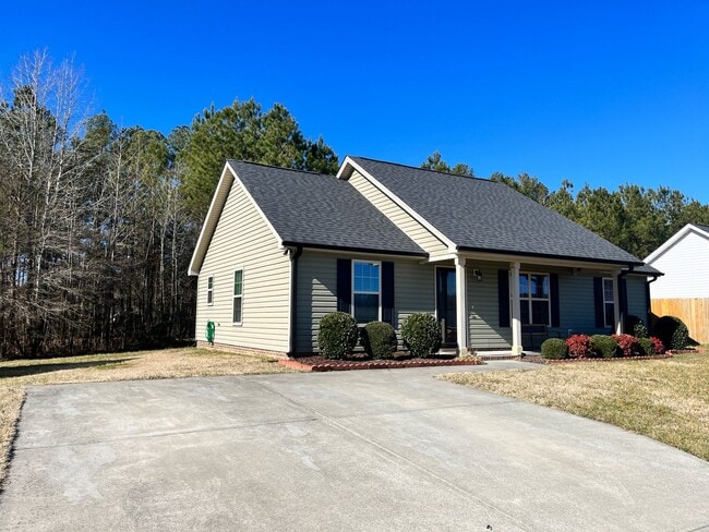 Photo - 208 Orkney Rd