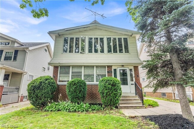 Building Photo - 3311 W 130th St Unit 1/DN